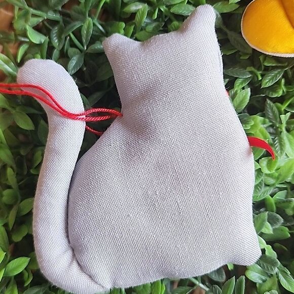 3 Vintage Cat Ornaments - Picture 6 of 10